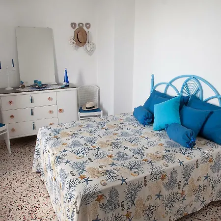 Caldura House Чефалу