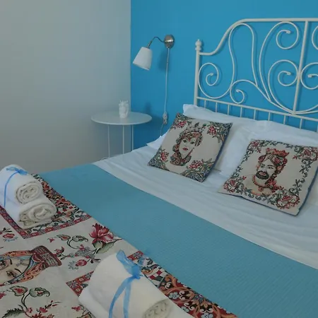 Caldura House *
